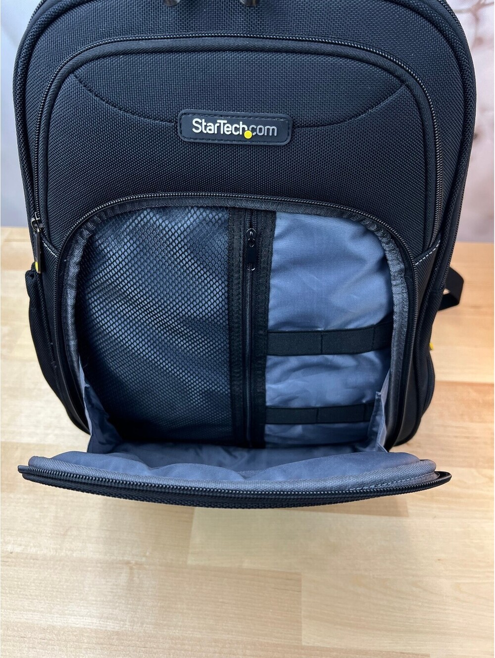 StarTech.com computer backpack for IT Pro - Picture 9 of 9